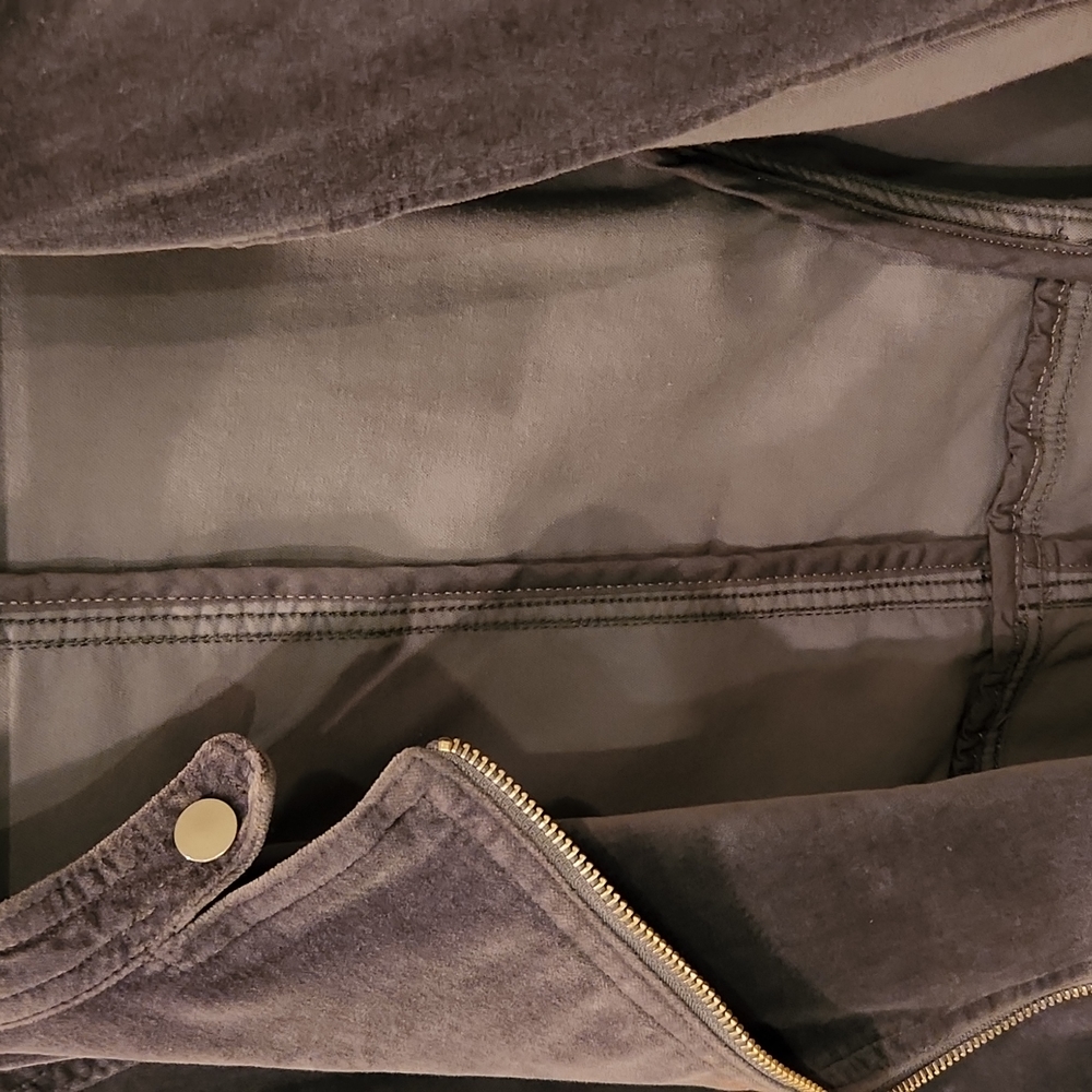 Jacket - Picture 8 of 10